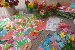 Priprava-vyzdoby-pro-predani-78.3.2015-2-scaled